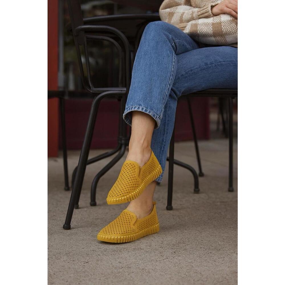 Ilse Jacobsen Hornbaek Tulip 139 Womens 12 Yellow Slip On Scallop Comfort Travel - Picture 2 of 9